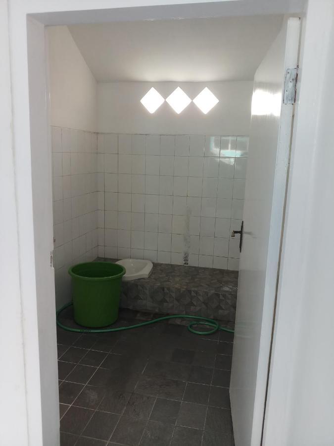 Welirang 20B Homestay - Max 2 Orang Per Kamar Malang Eksteriør billede